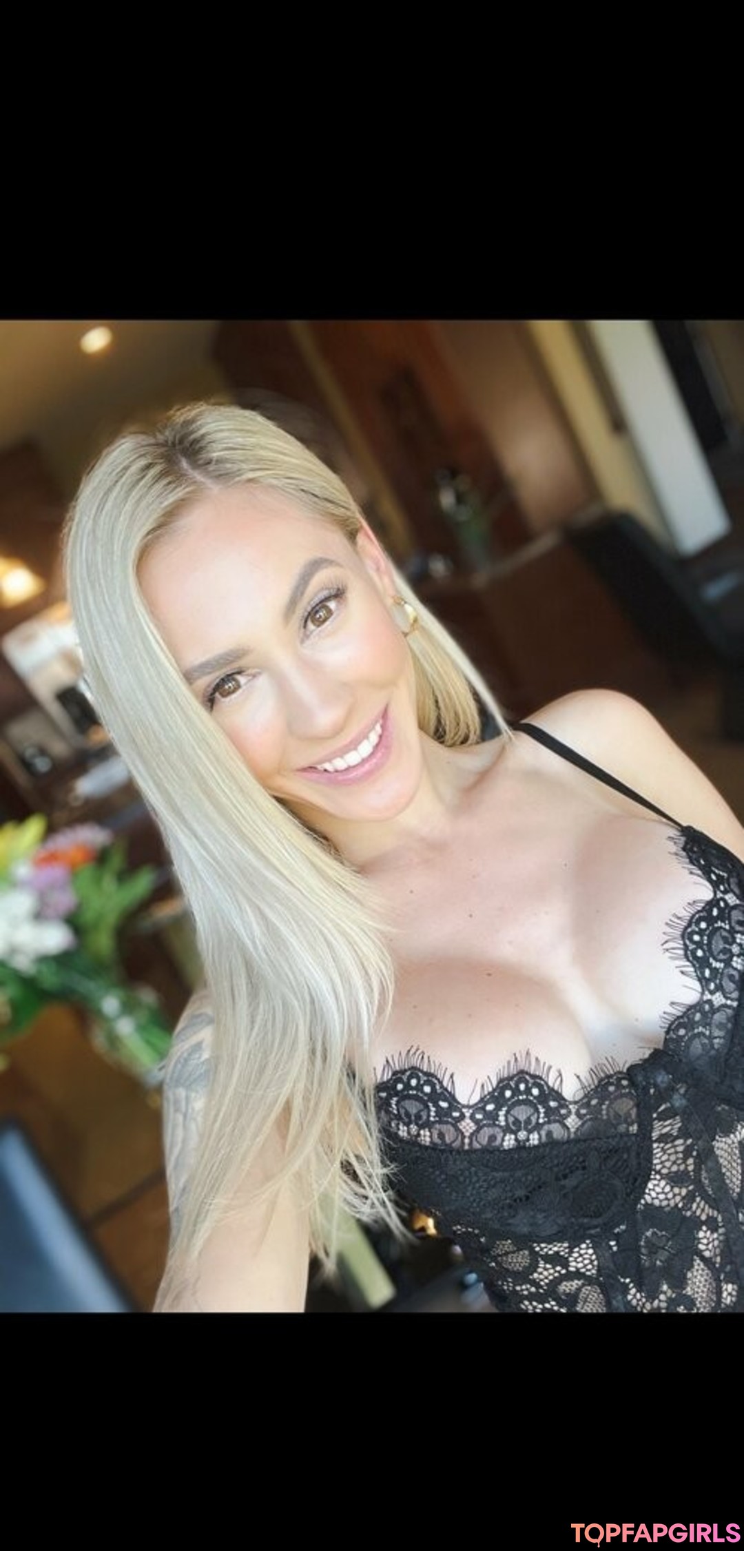 Photo nue de fuite OnlyFans de Collegehotwife #48 Photo nue de fuite OnlyFans de Collegehotwife #48