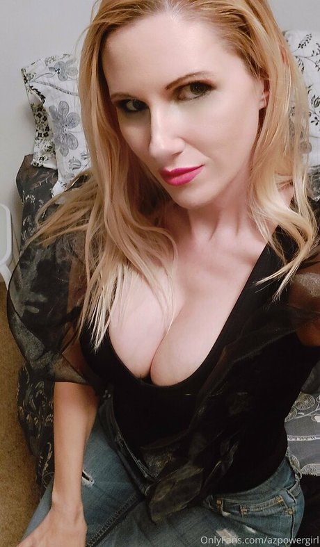 Photo nue de fuite OnlyFans de Azpowergirl