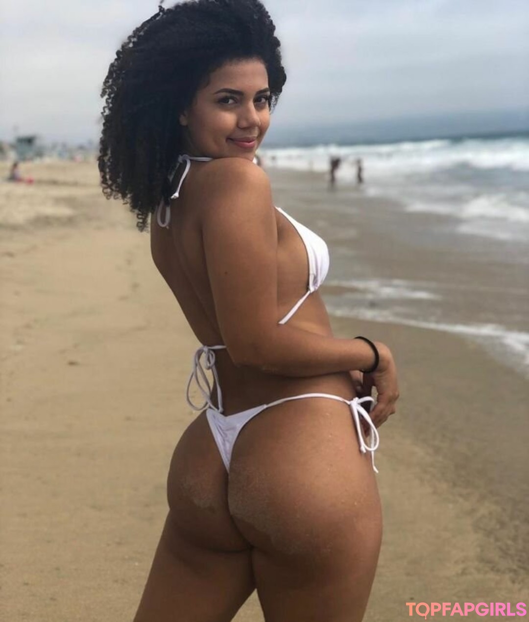 Photo nue de fuite OnlyFans de Amanda Carvalho #2 Photo nue de fuite OnlyFans de Amanda Carvalho #2
