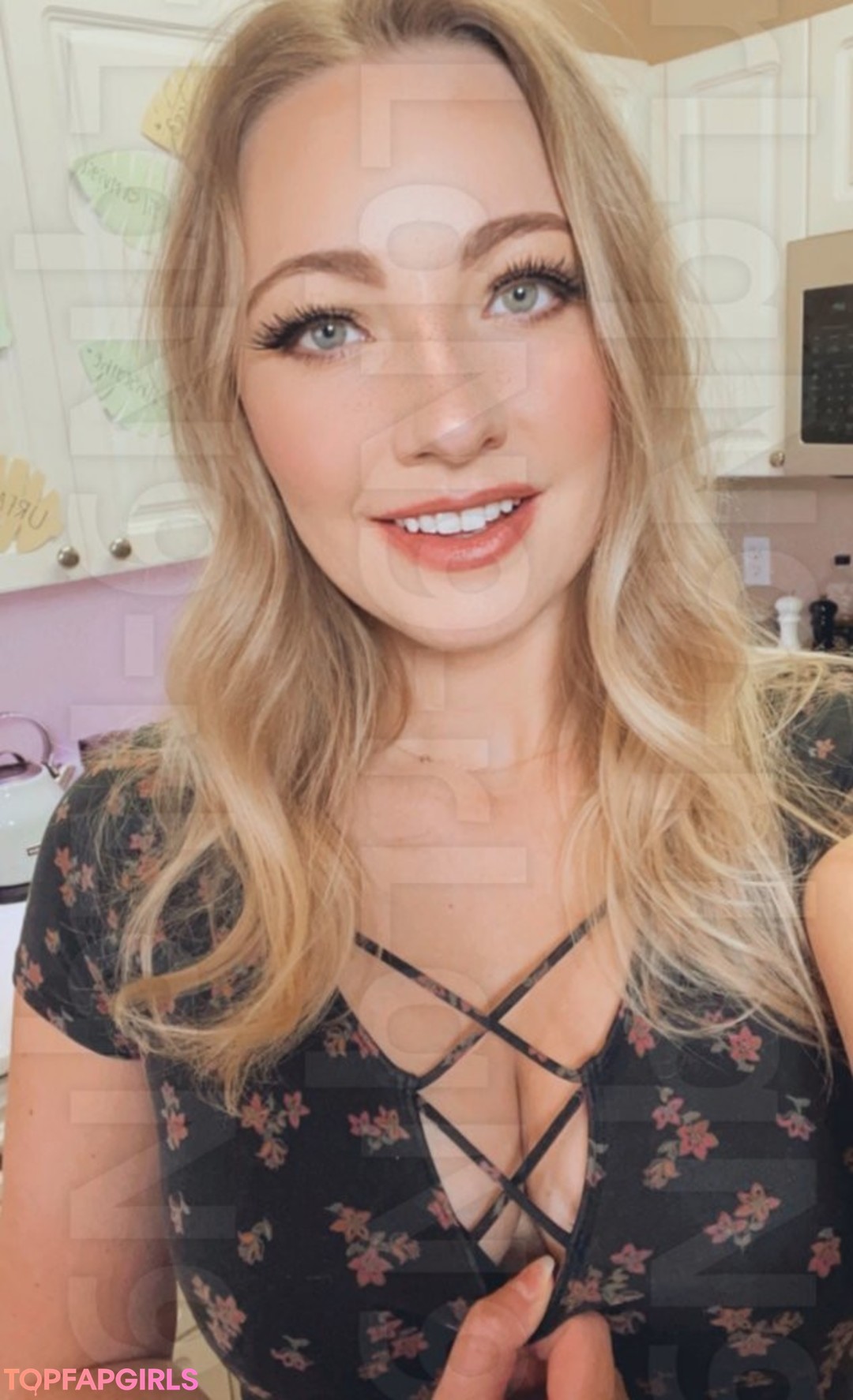 Photo nue de fuite OnlyFans de Cannibalqueen #70 Photo nue de fuite OnlyFans de Cannibalqueen #70