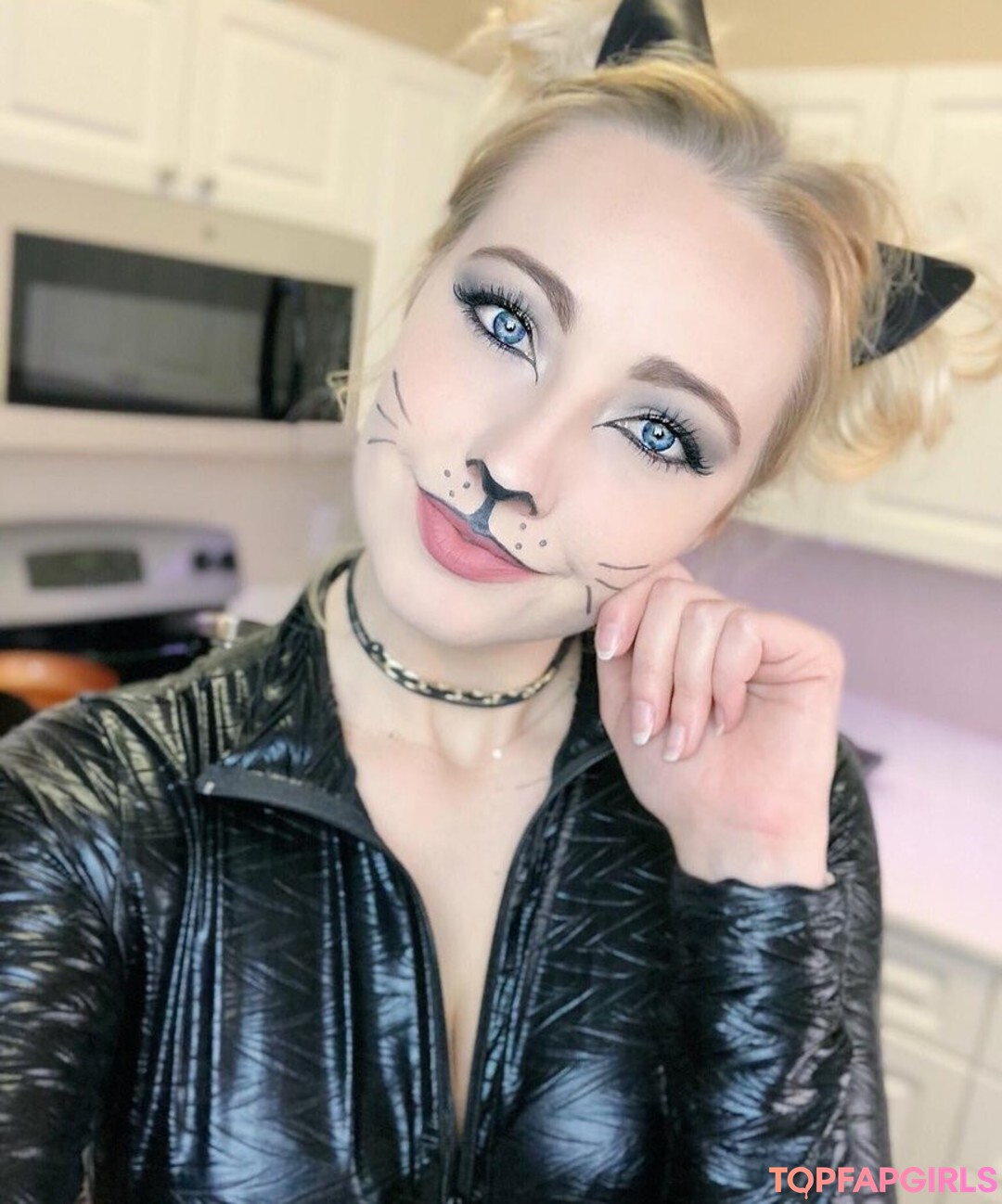 Photo nue de fuite OnlyFans de Cannibalqueen #9 Photo nue de fuite OnlyFans de Cannibalqueen #9