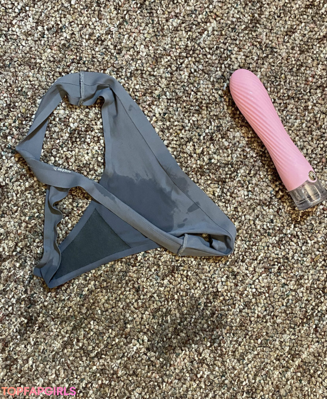 Photo nue de fuite OnlyFans de Peachesisastonedfruit2 #8 Photo nue de fuite OnlyFans de Peachesisastonedfruit2 #8