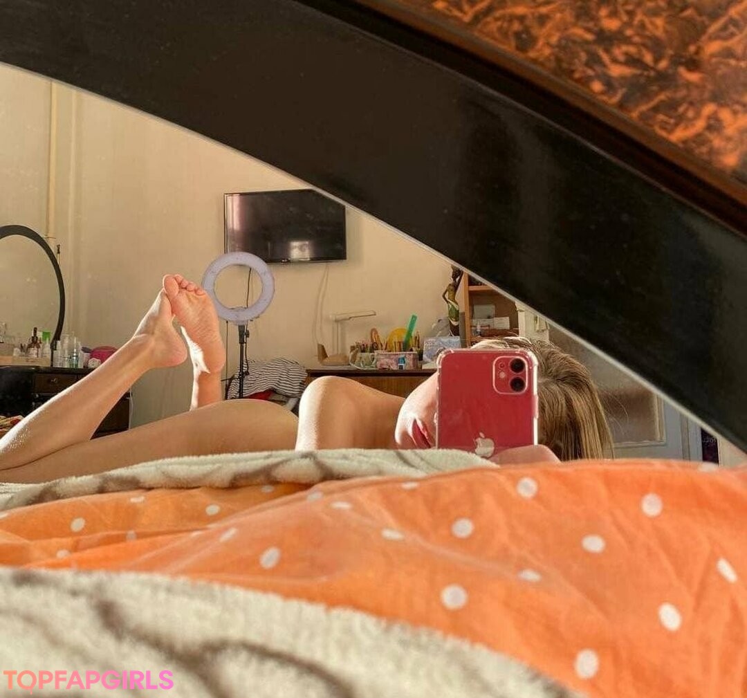 Photo nue de fuite OnlyFans de Fionasdirtysecret #9 Photo nue de fuite OnlyFans de Fionasdirtysecret #9