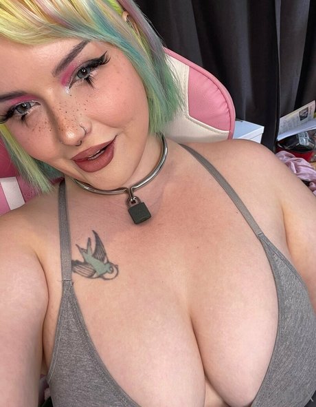 Photo nue de fuite OnlyFans de Harpervalentinevip