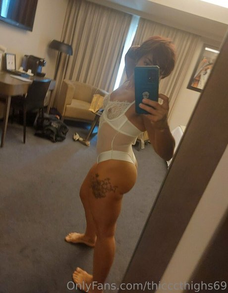 Photo nue de fuite OnlyFans de Thicccthighs69