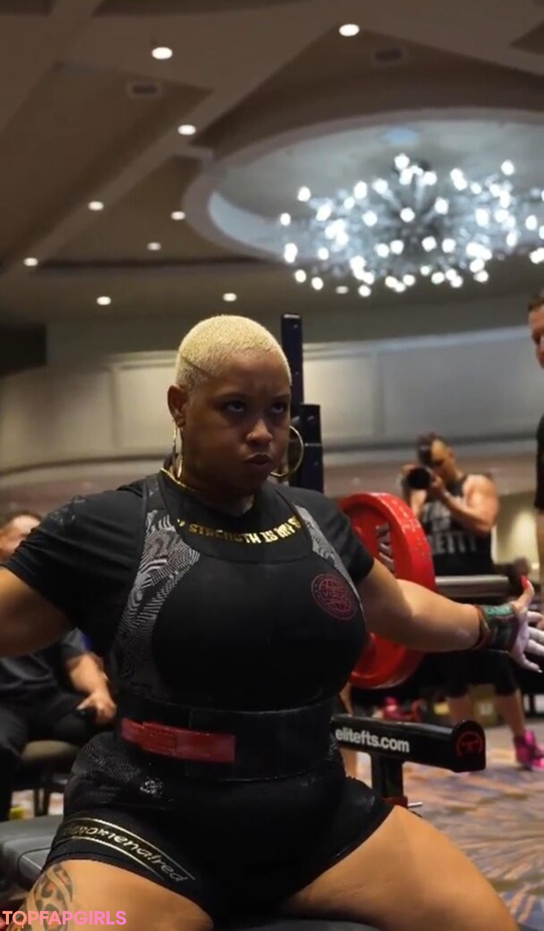 Photo nue de fuite OnlyFans de Queen R #10 Photo nue de fuite OnlyFans de Queen R #10