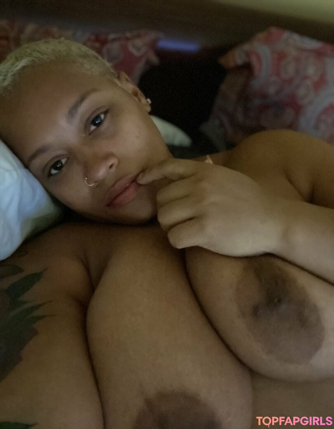 Photo nue de fuite OnlyFans de Queen R #26 Photo nue de fuite OnlyFans de Queen R #26