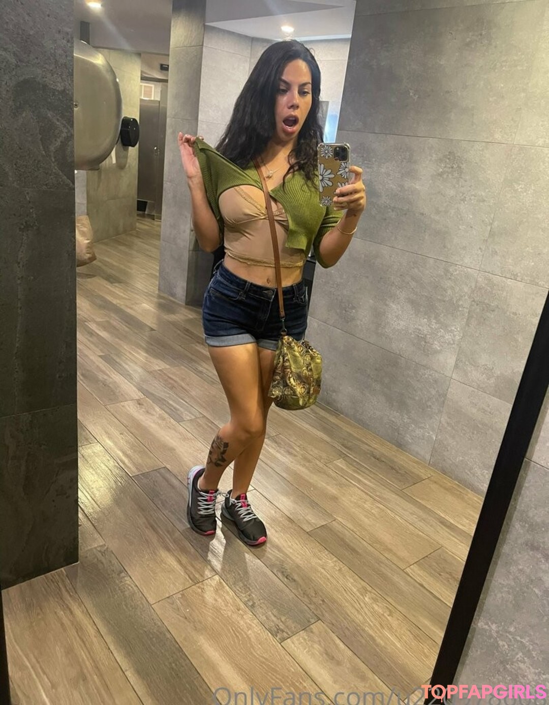 Photo nue de fuite OnlyFans de Lizbethoficial #43 Photo nue de fuite OnlyFans de Lizbethoficial #43