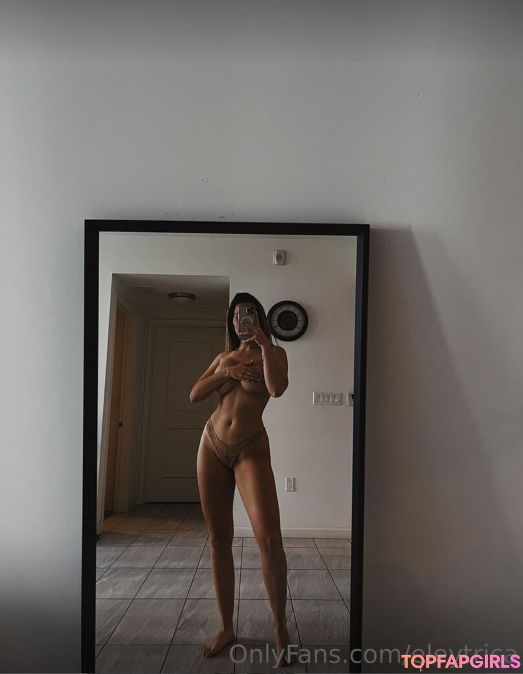 Photo nue de fuite OnlyFans de Eleyna Leon #27 Photo nue de fuite OnlyFans de Eleyna Leon #27