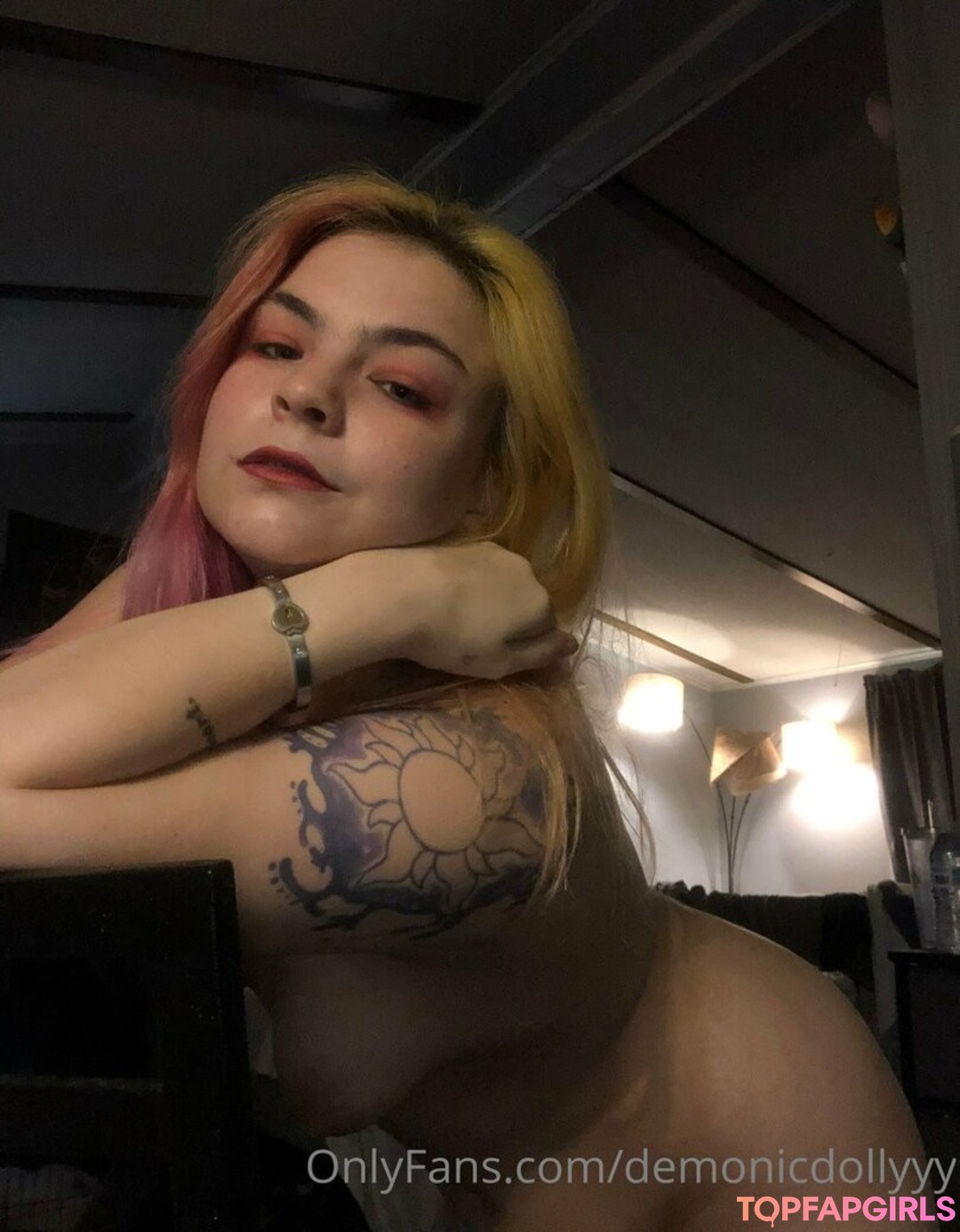 Photo nue de fuite OnlyFans de Demonicdollyyy #92 Photo nue de fuite OnlyFans de Demonicdollyyy #92