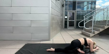 Yogawithemily