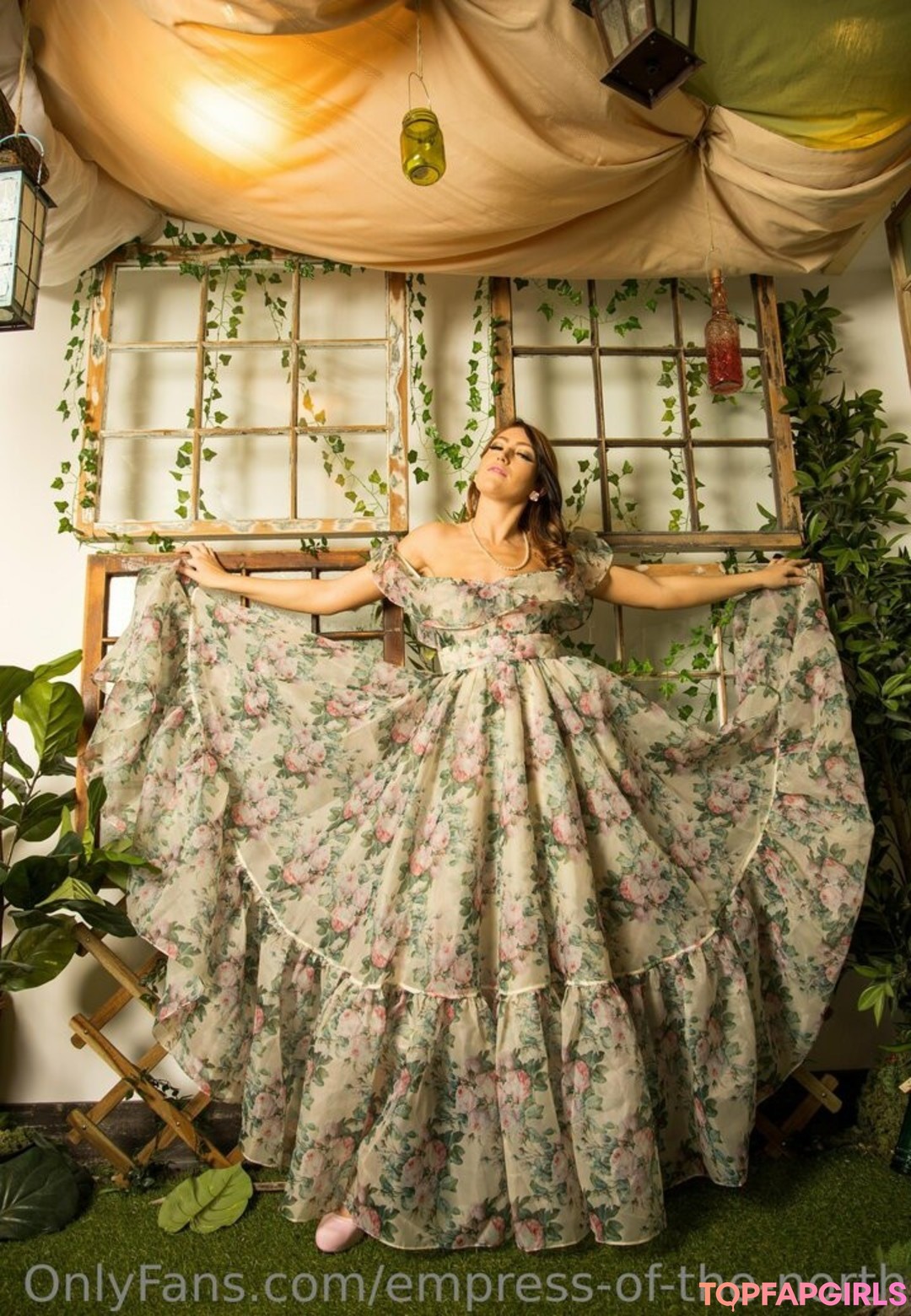 Photo nue de fuite OnlyFans de Empressofthenorth #30 Photo nue de fuite OnlyFans de Empressofthenorth #30