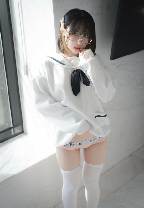 Uhyeeee03
