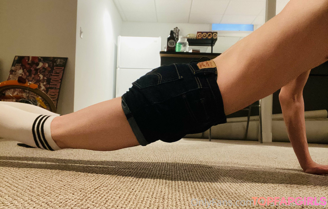 Photo nue de fuite OnlyFans de Mistressmisery #2 Photo nue de fuite OnlyFans de Mistressmisery #2