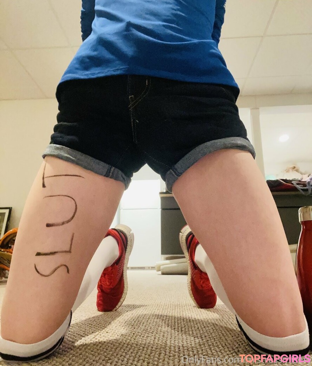 Photo nue de fuite OnlyFans de Mistressmisery #5 Photo nue de fuite OnlyFans de Mistressmisery #5