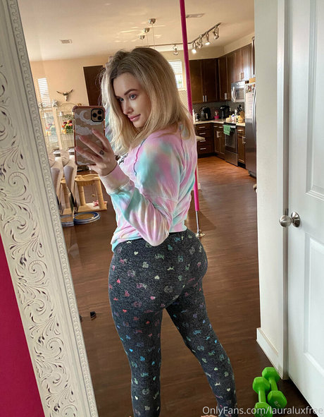 Photo nue de fuite OnlyFans de Lauraluxfree