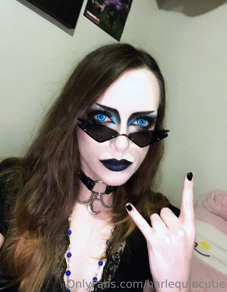 Photo nue de fuite OnlyFans de Harlequincutie