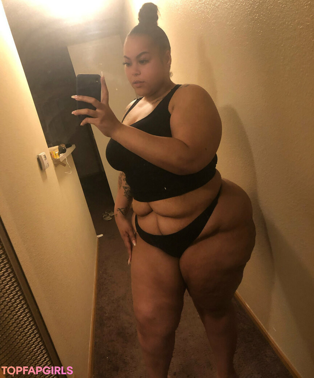 Photo nue de fuite OnlyFans de Ayannacharelle #25 Photo nue de fuite OnlyFans de Ayannacharelle #25