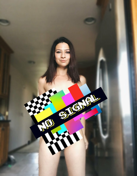 Photo nue de fuite OnlyFans de Signaldropfree