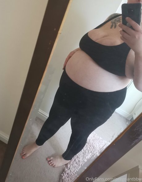 Photo nue de fuite OnlyFans de Pregnantbbw