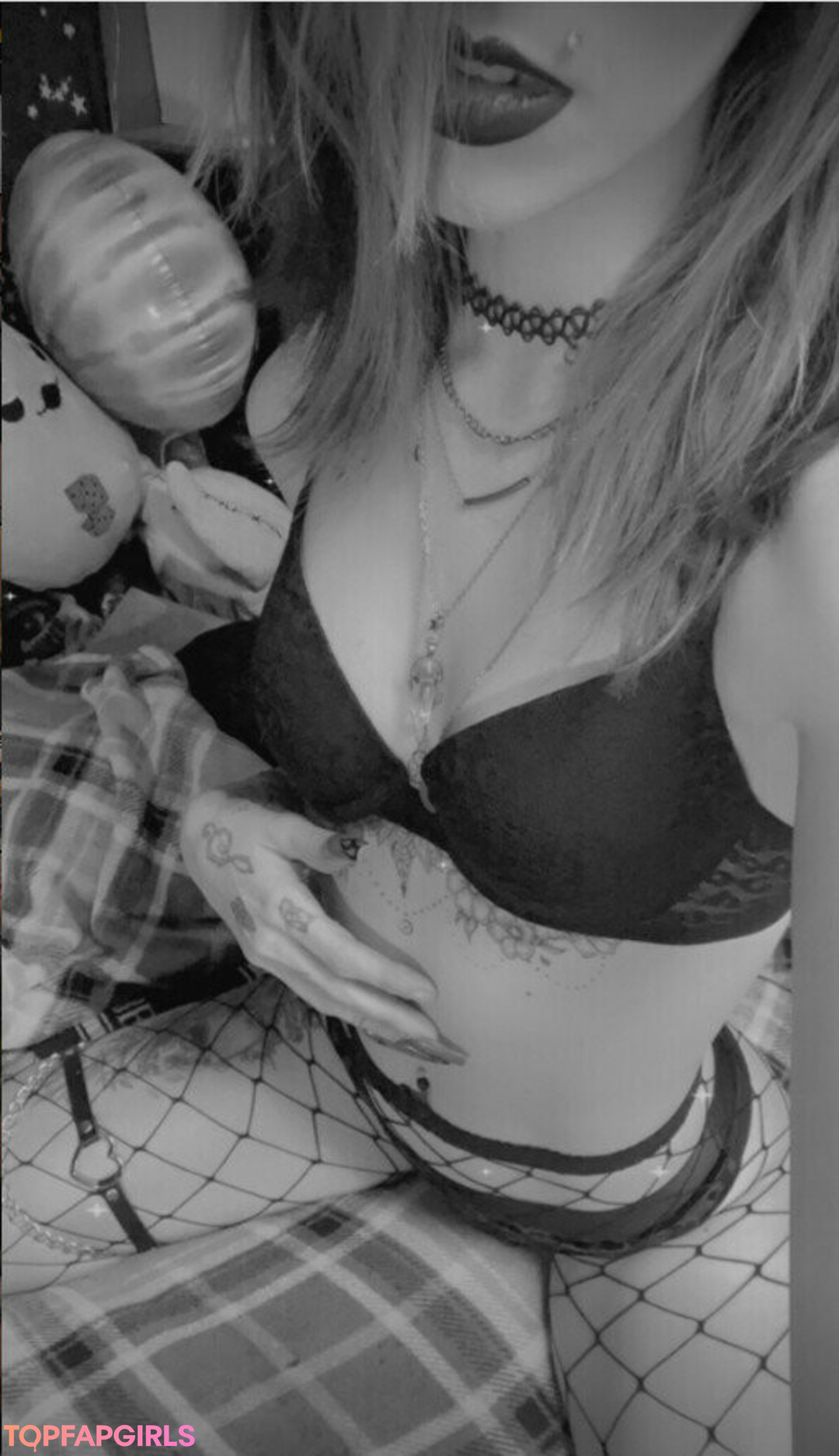 Photo nue de fuite OnlyFans de Jasmhynmakeup #7 Photo nue de fuite OnlyFans de Jasmhynmakeup #7