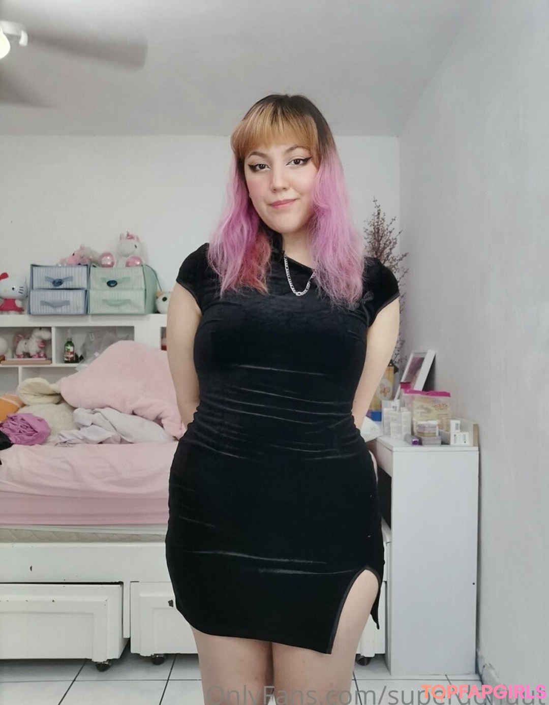 Photo nue de fuite OnlyFans de Superdonutfree #47 Photo nue de fuite OnlyFans de Superdonutfree #47