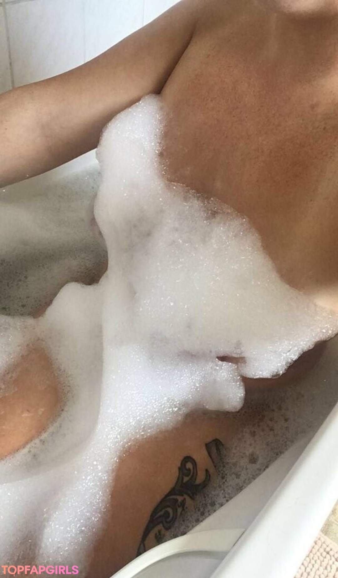 Photo nue de fuite OnlyFans de Antoniopearl98 #8 Photo nue de fuite OnlyFans de Antoniopearl98 #8