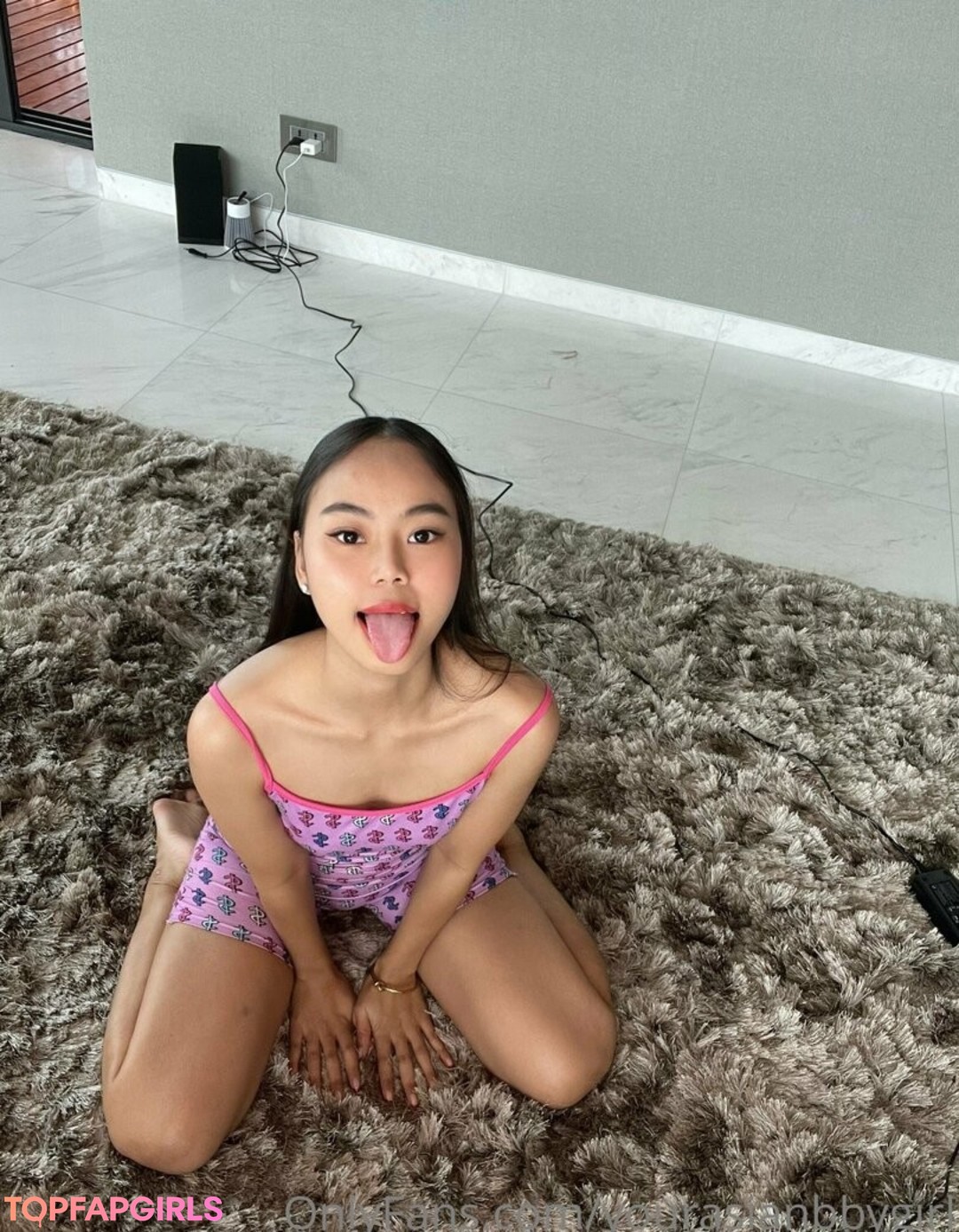 Photo nue de fuite OnlyFans de Yourasianbbygirl #36 Photo nue de fuite OnlyFans de Yourasianbbygirl #36