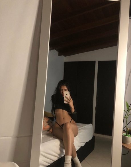 Photo nue de fuite OnlyFans de Tsunamy