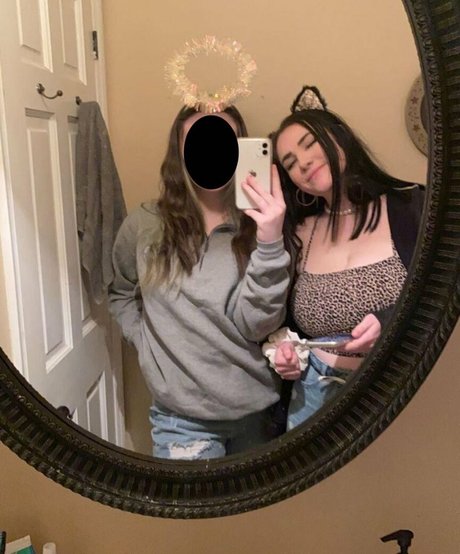 Photo nue de fuite OnlyFans de Kenzie A