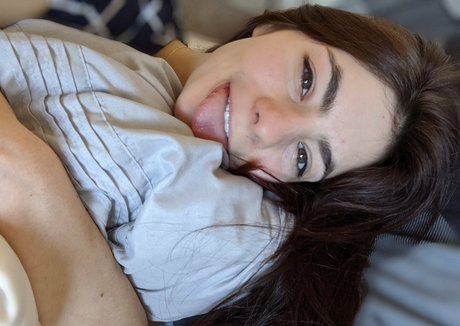 Photo nue de fuite OnlyFans de Loverlacifree