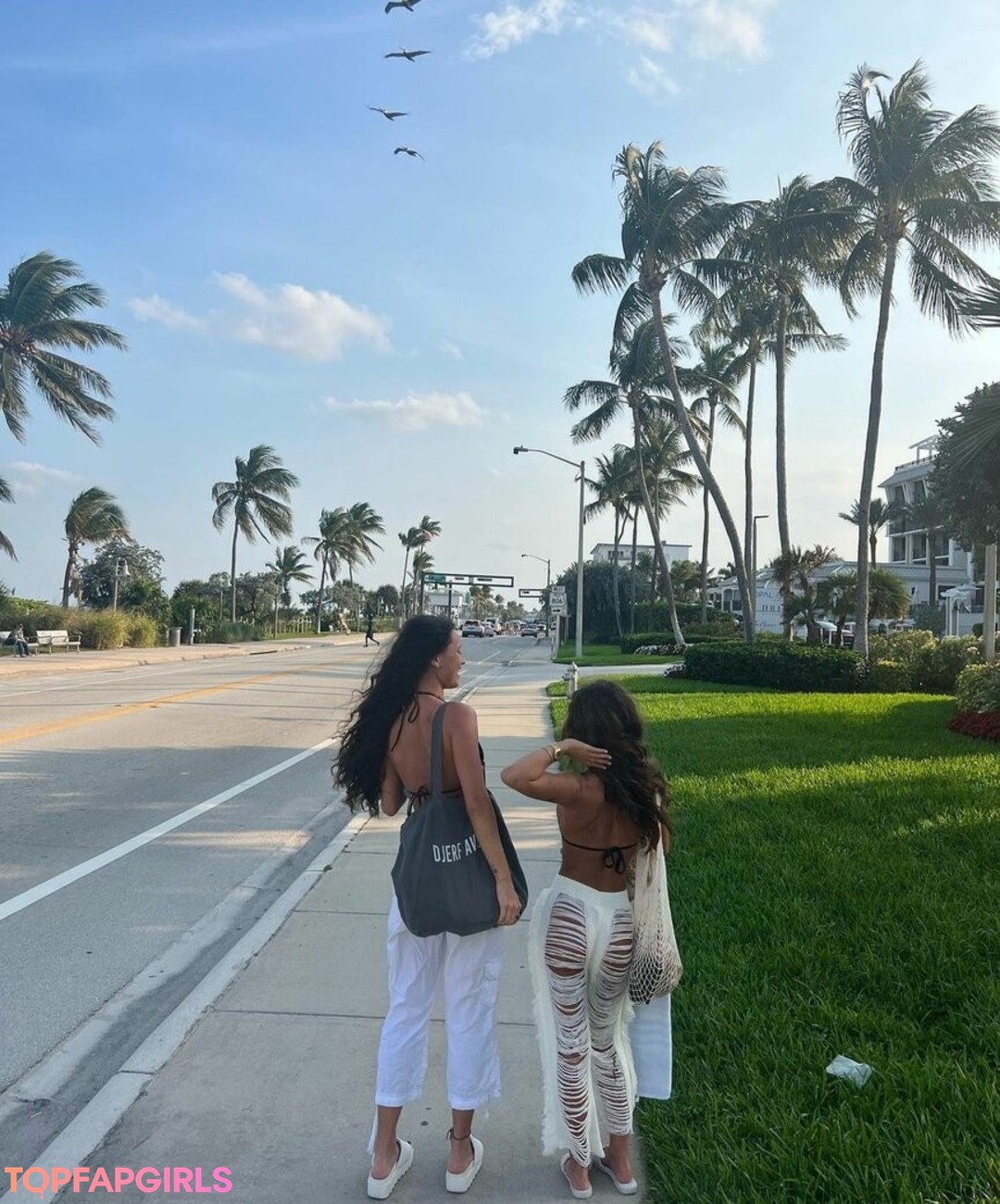 Photo nue de fuite OnlyFans de Schlenker Sisters #348 Photo nue de fuite OnlyFans de Schlenker Sisters #348