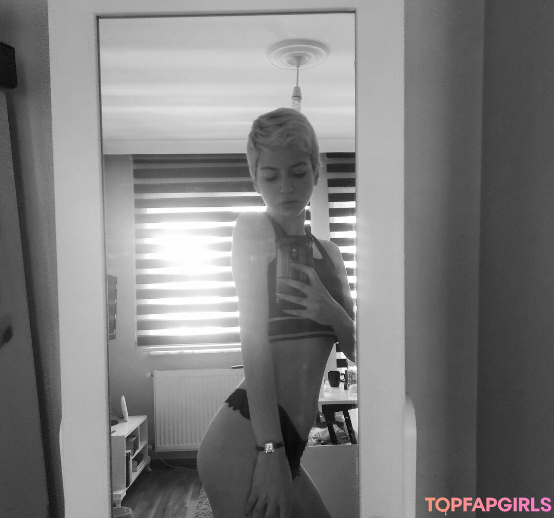 Photo nue de fuite OnlyFans de Busra Cabuk #13 Photo nue de fuite OnlyFans de Busra Cabuk #13