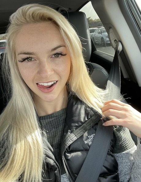 Photo nue de fuite OnlyFans de Mandy Marx