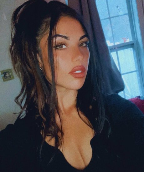 Photo nue de fuite OnlyFans de Sidetrackangel