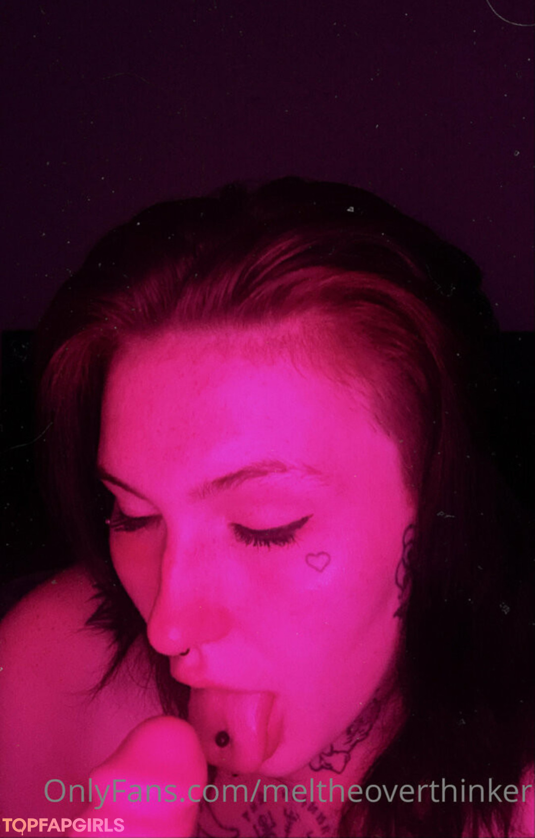 Photo nue de fuite OnlyFans de Meltheoverthinker #5 Photo nue de fuite OnlyFans de Meltheoverthinker #5