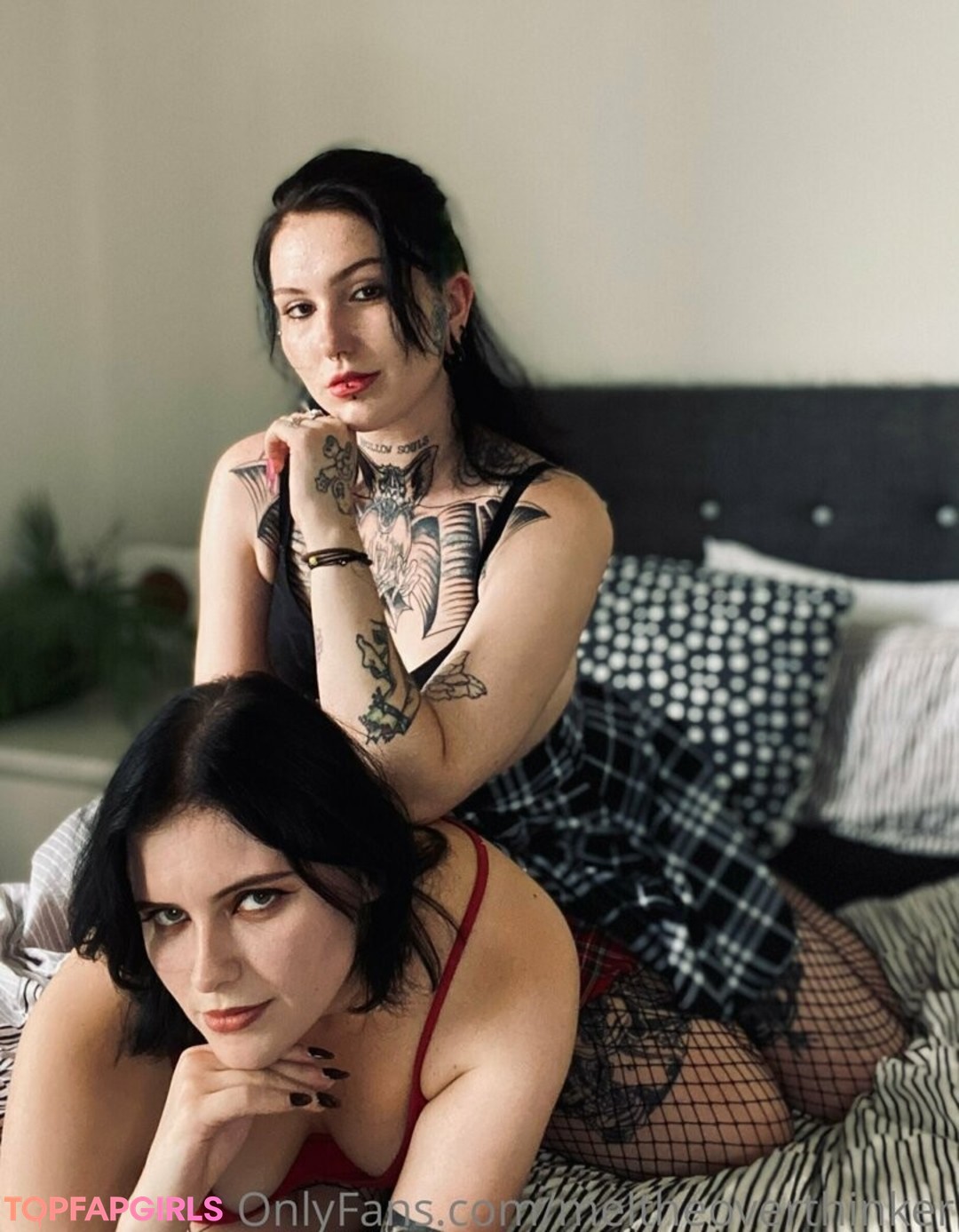 Photo nue de fuite OnlyFans de Meltheoverthinker #58 Photo nue de fuite OnlyFans de Meltheoverthinker #58