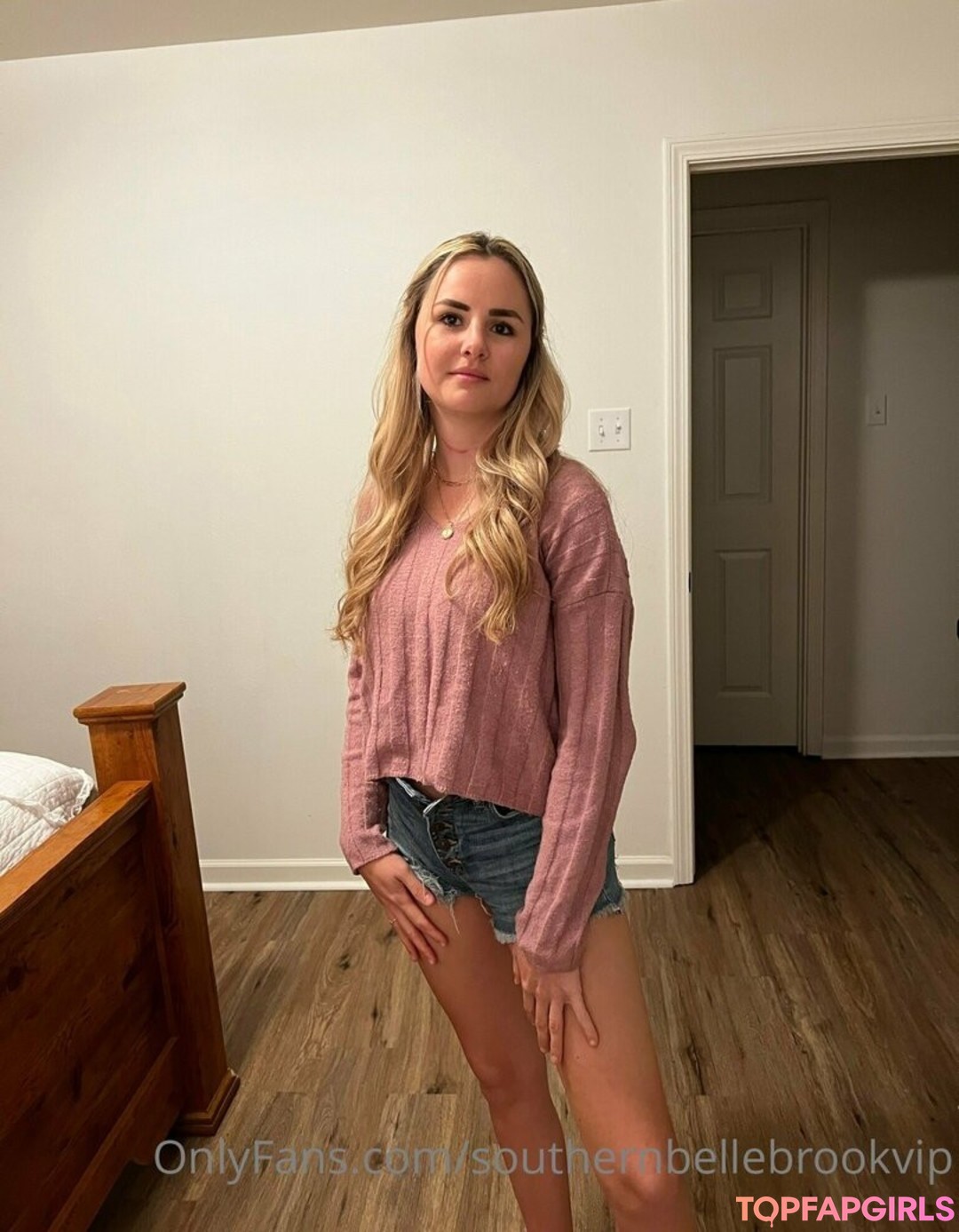 Photo nue de fuite OnlyFans de Southern Belle Brook #85 Photo nue de fuite OnlyFans de Southern Belle Brook #85