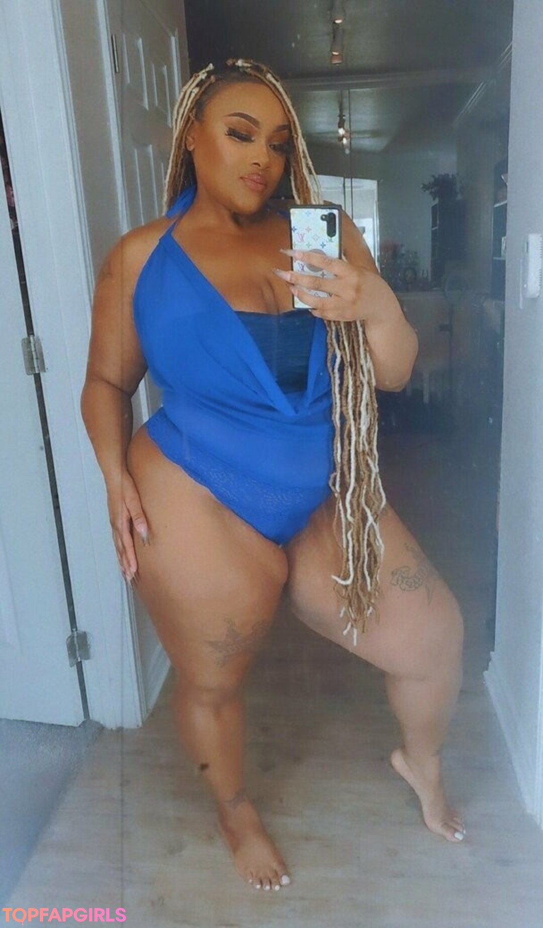 Photo nue de fuite OnlyFans de Fineapplediva #148 Photo nue de fuite OnlyFans de Fineapplediva #148