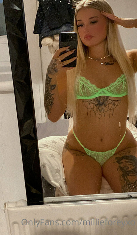 Photo nue de fuite OnlyFans de Millieforeyxo