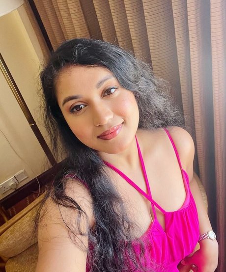 Photo nue de fuite OnlyFans de Nimesha Jayarathne
