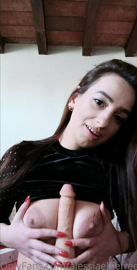 Alessiaelfiefree
