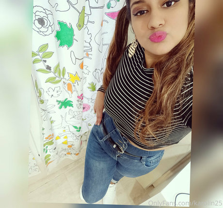 Photo nue de fuite OnlyFans de Karolin25