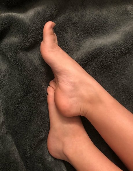 Photo nue de fuite OnlyFans de Toesofmidna