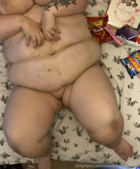 Photo nue de fuite OnlyFans de Sweetaspeachesss